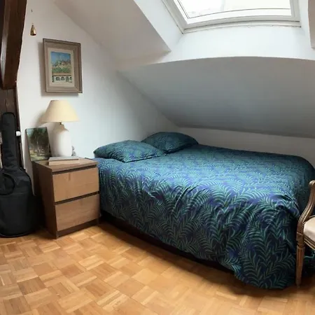 Apartment Former Cabinetmaker's Workshop In *